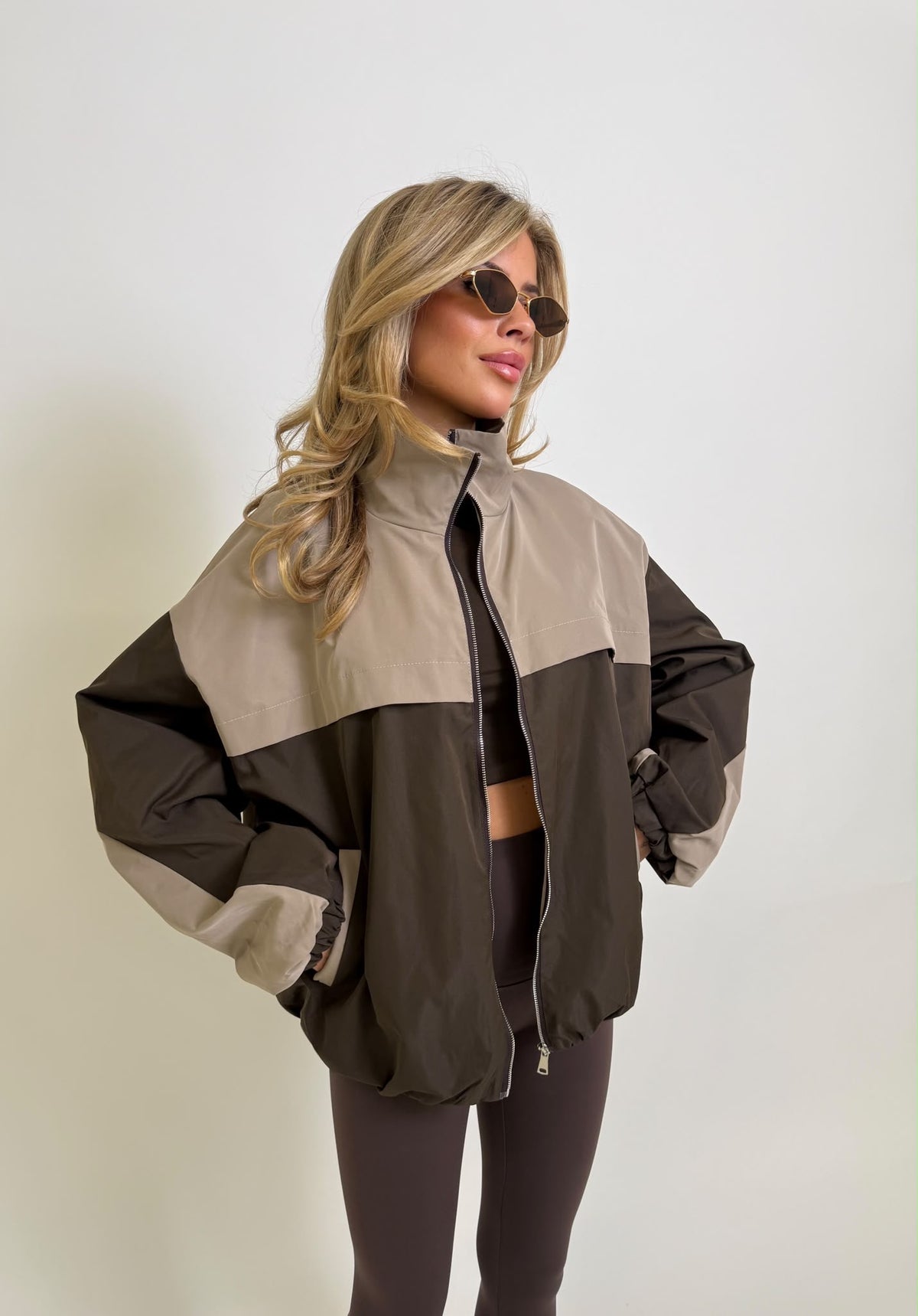 Full zip windbreaker - brown