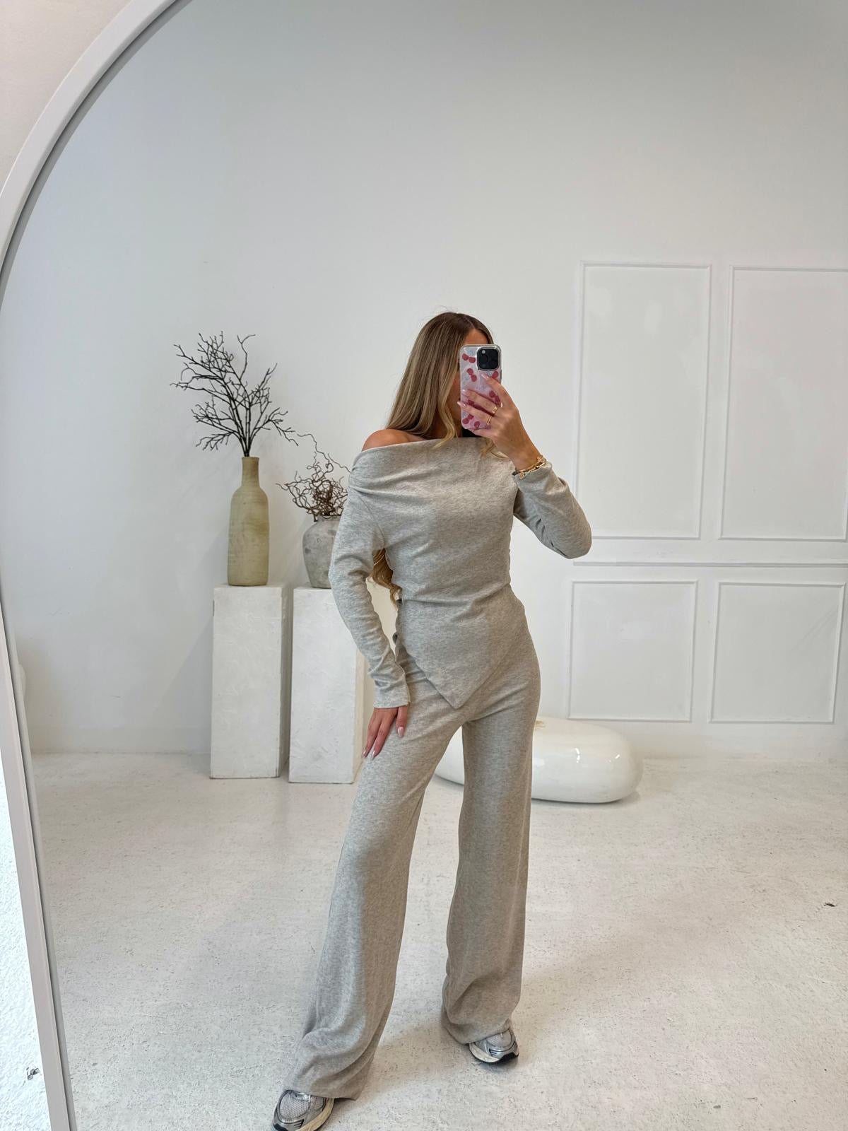 Knit asymmetric lounge set - beige