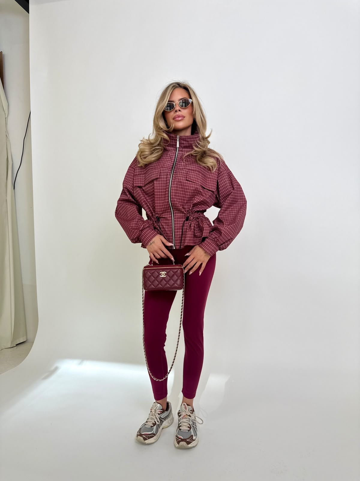 Pull in check jacket - burgundy