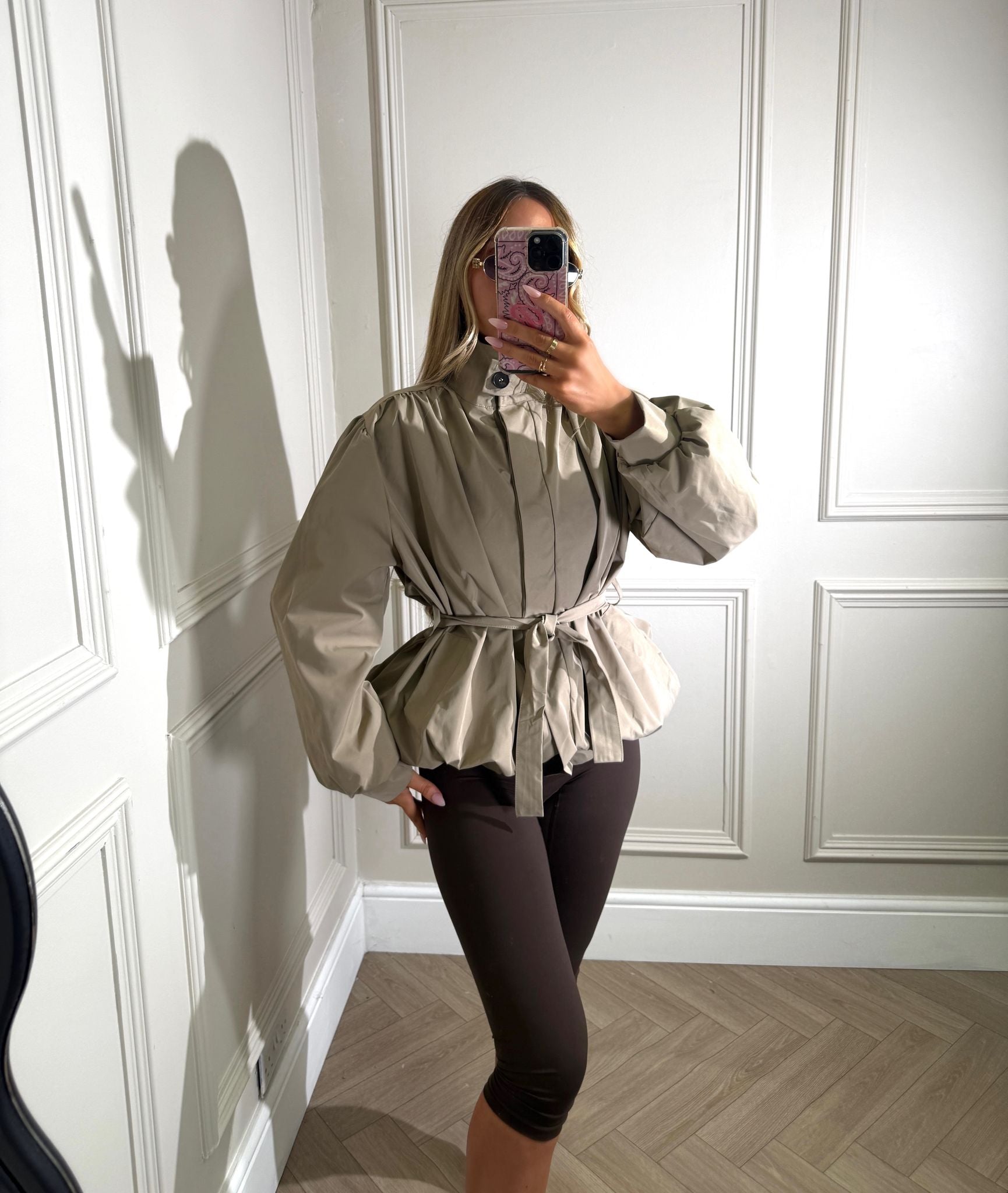 Belt trench jacket - beige
