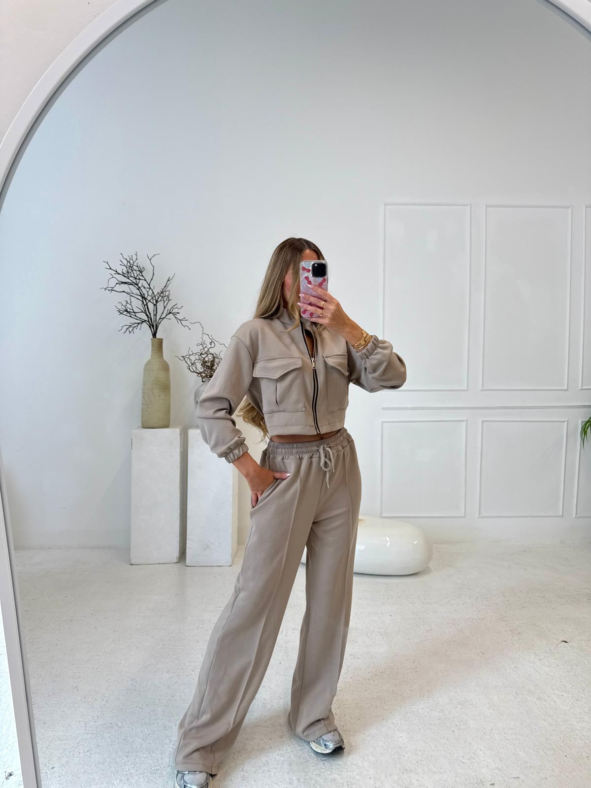 Gold zip pocket tracksuit - taupe