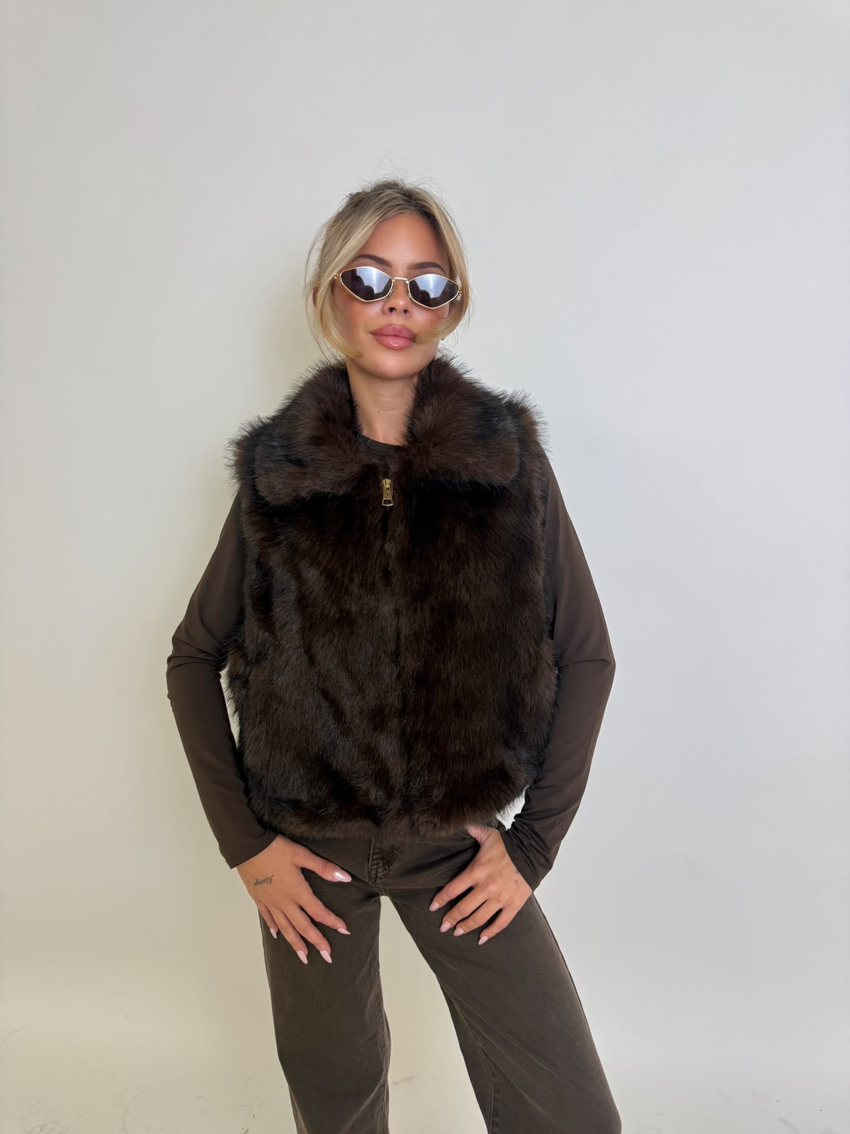 Faux fur gilet - brown
