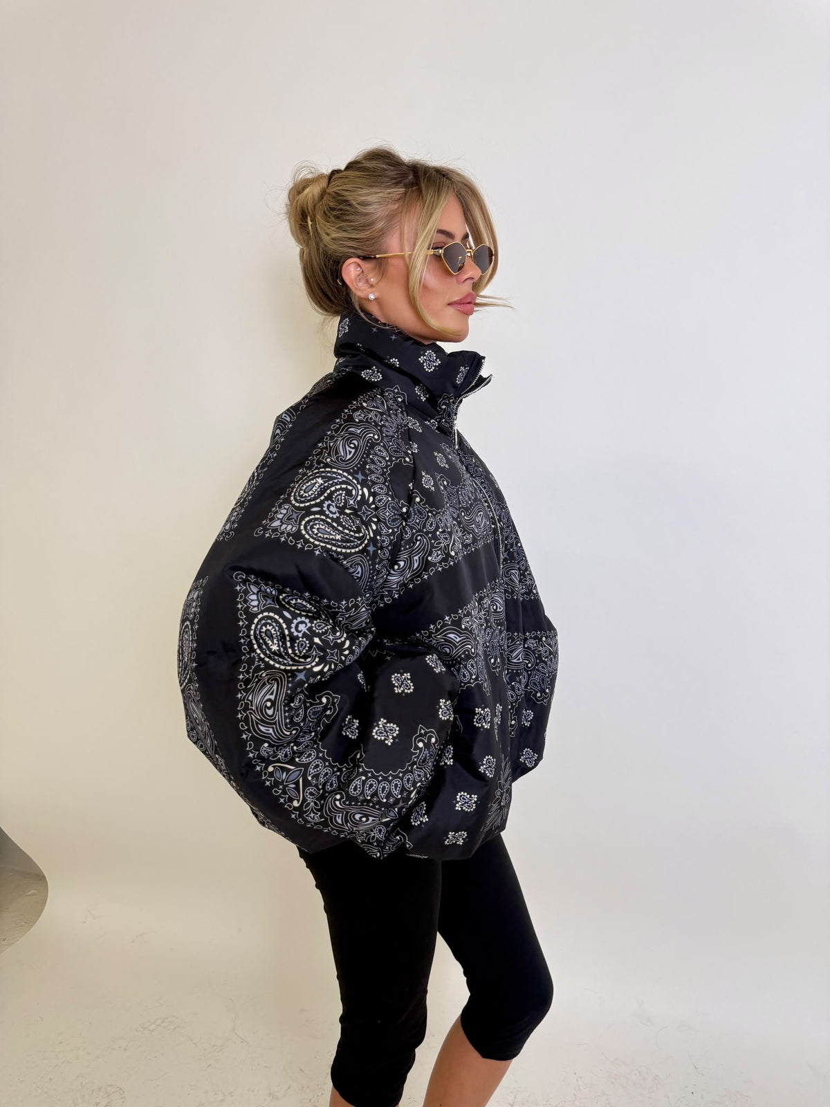 Bandana puffa jacket - black