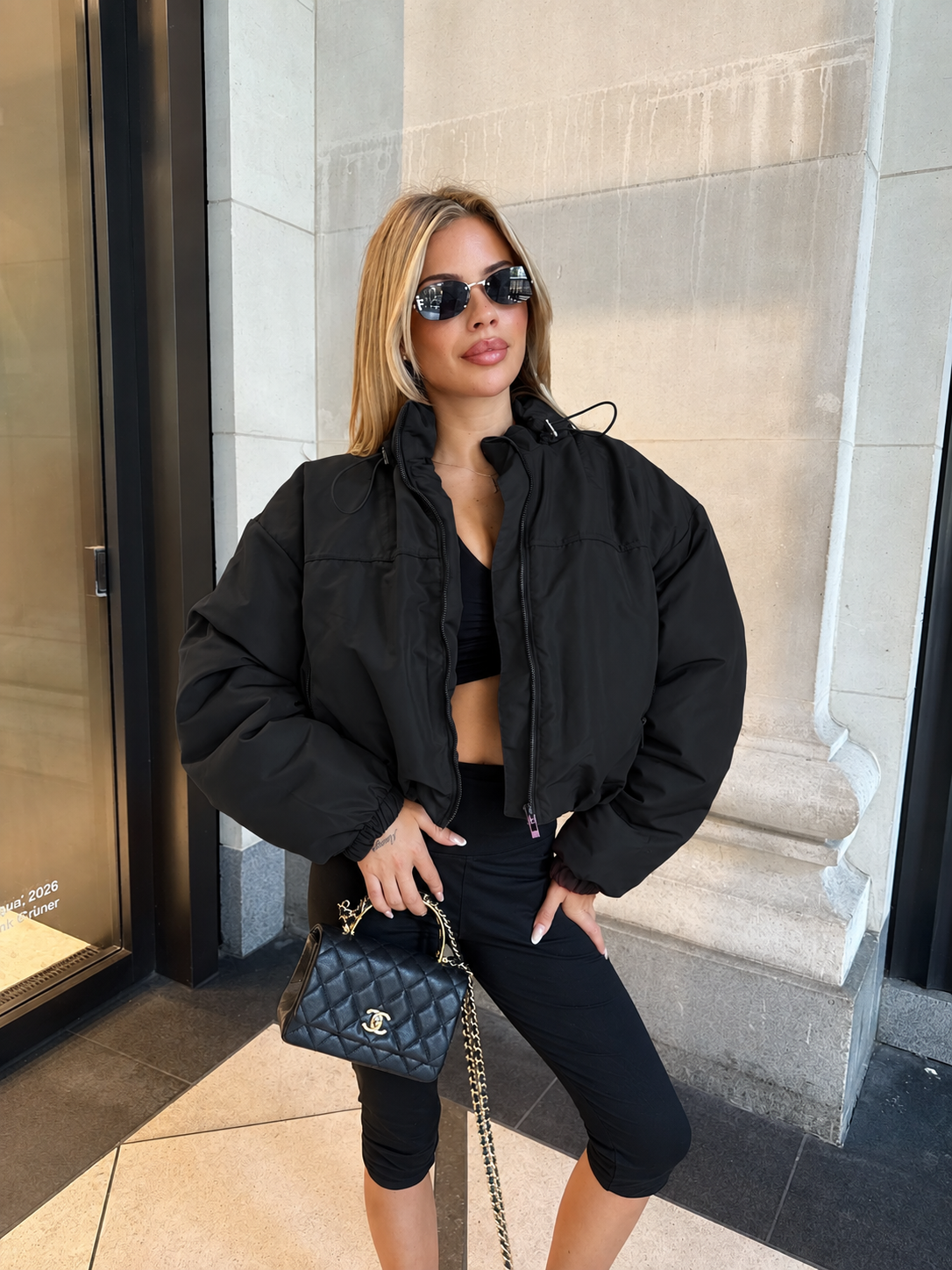 Hood crop jacket - black