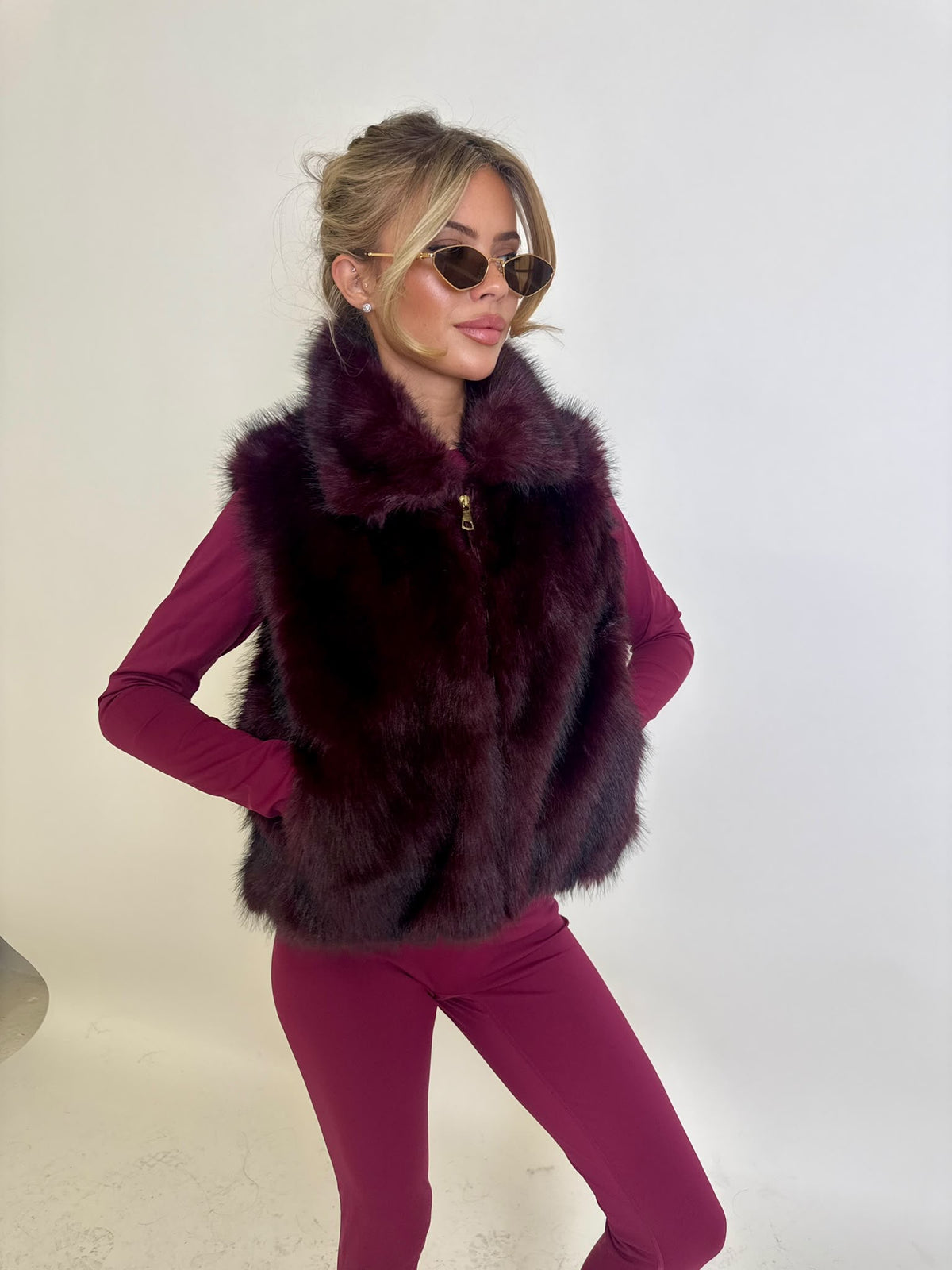 Faux fur gilet - wine