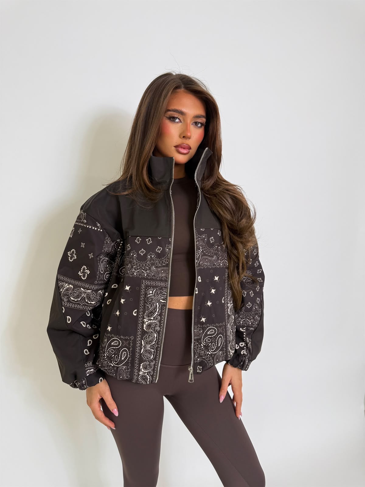 Windbreaker Bandana Print - brown