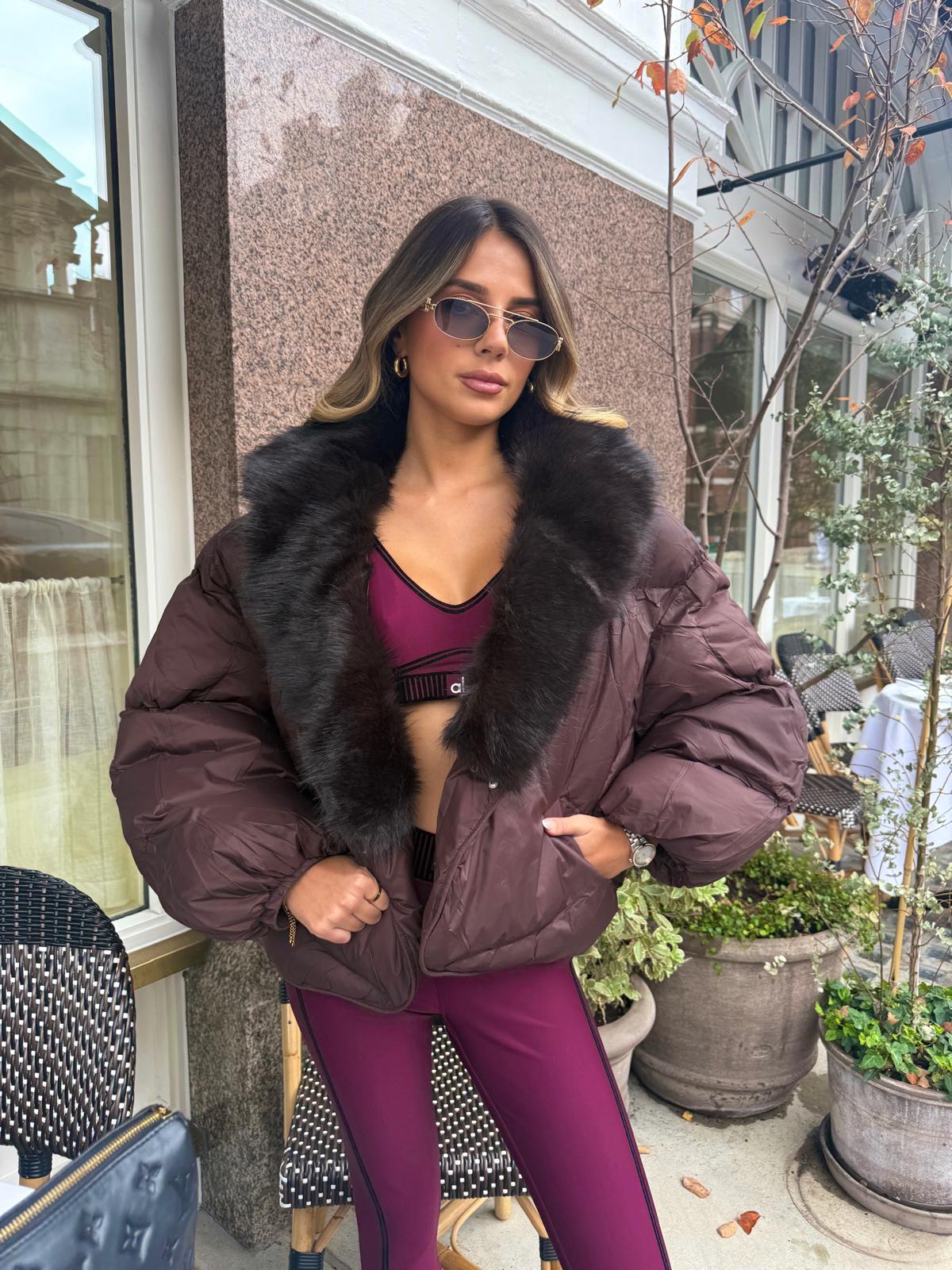 Oversized puffer coat with faux fur collar - brown