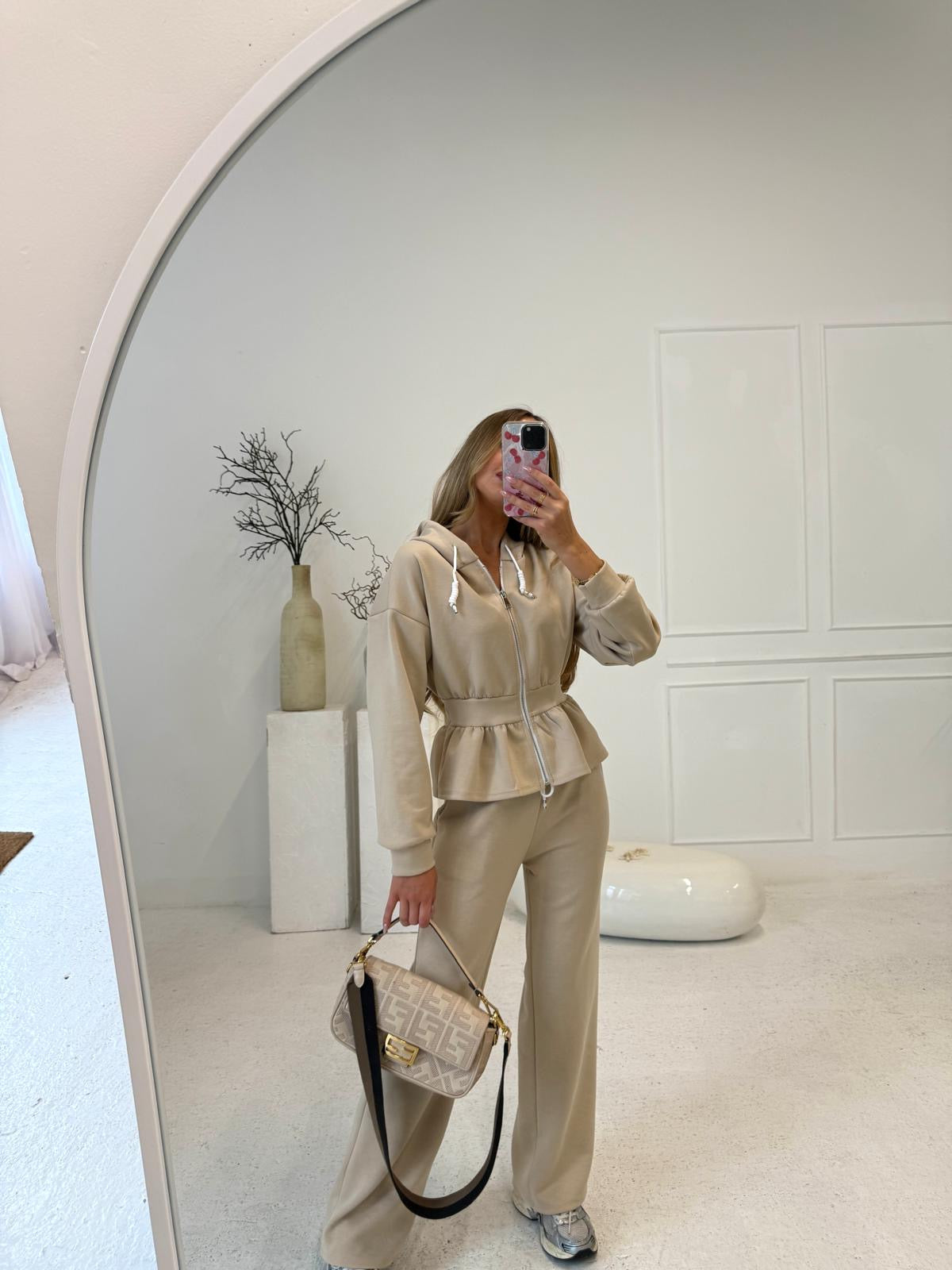 Peplum tracksuit - beige