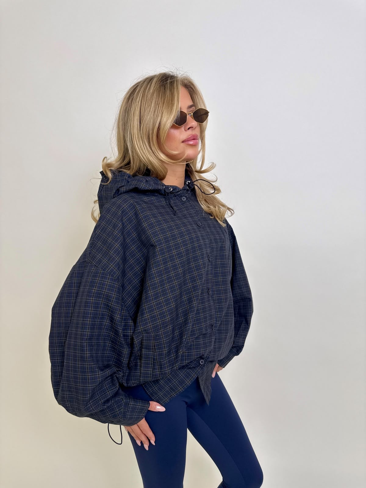Check hood light jacket - navy