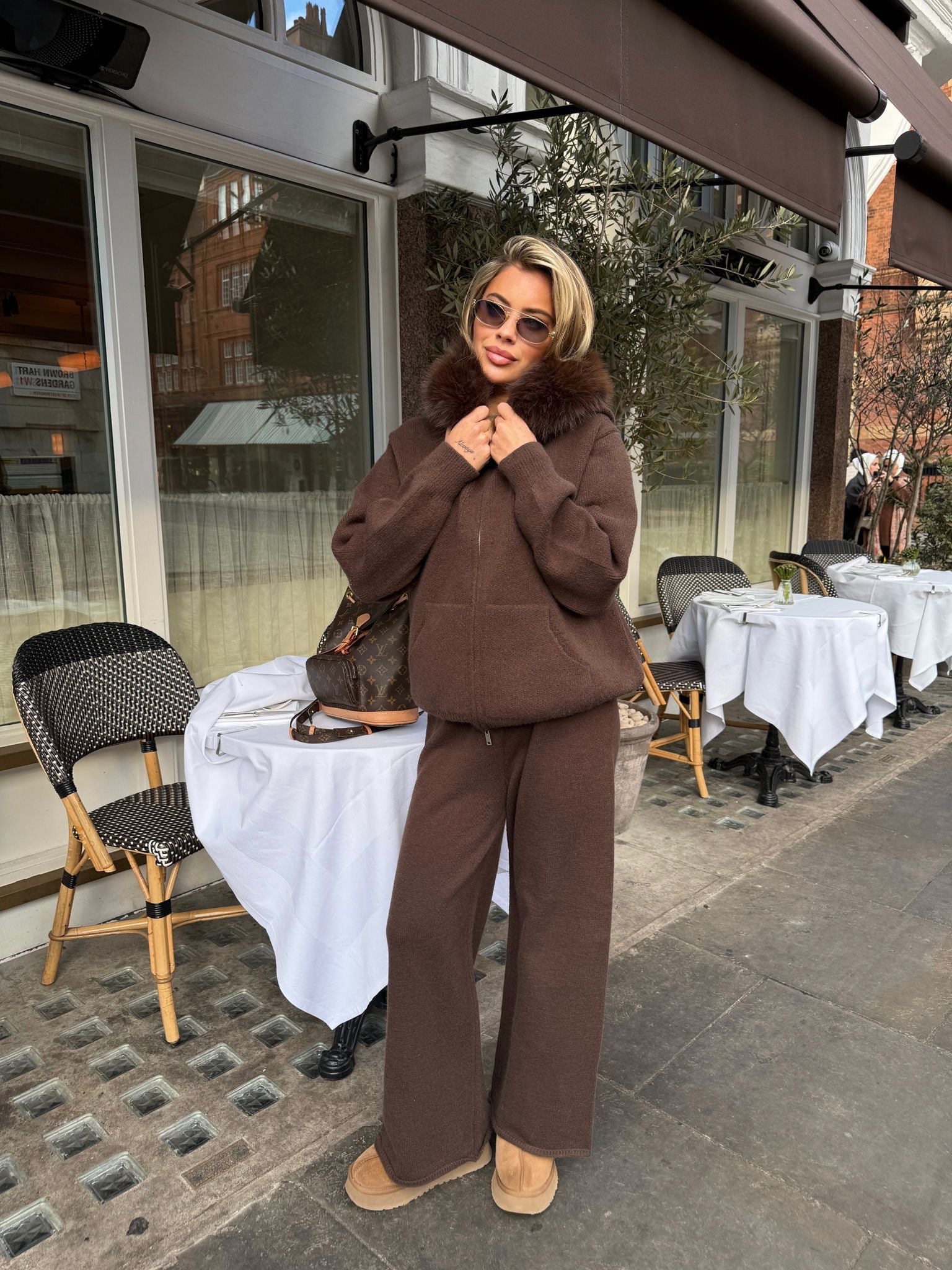 Luxury fur lounge set - brown