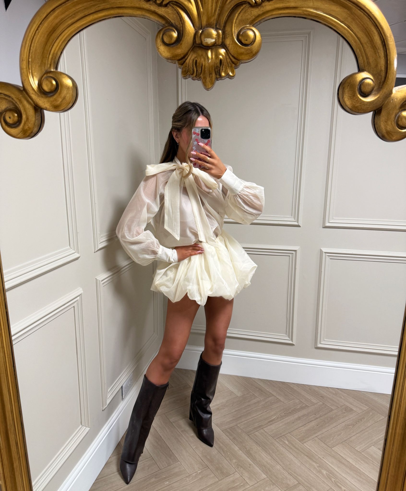 Bow top with puff shorts - cream