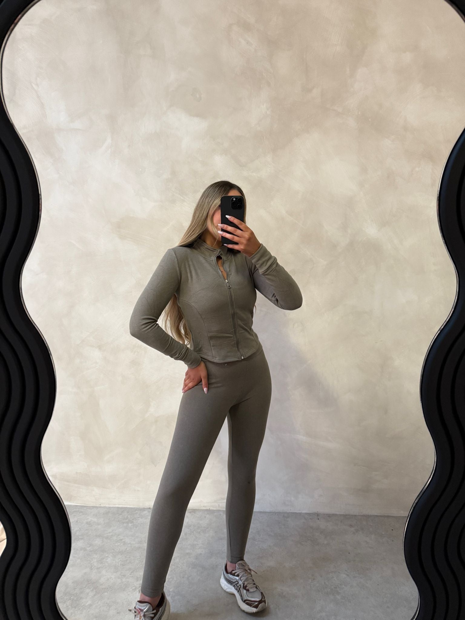 Fleece lined gym set - beige