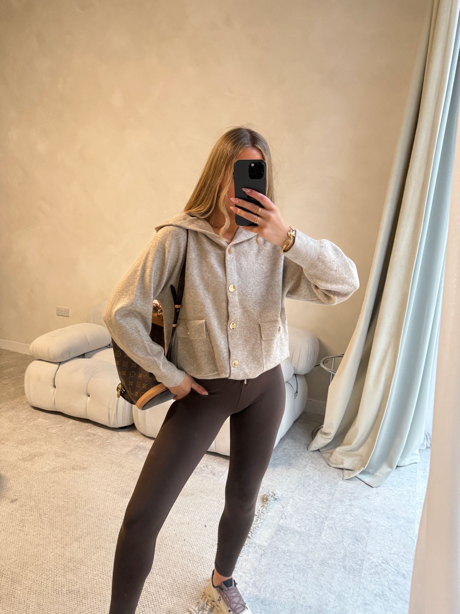 Knit hood jumper - beige