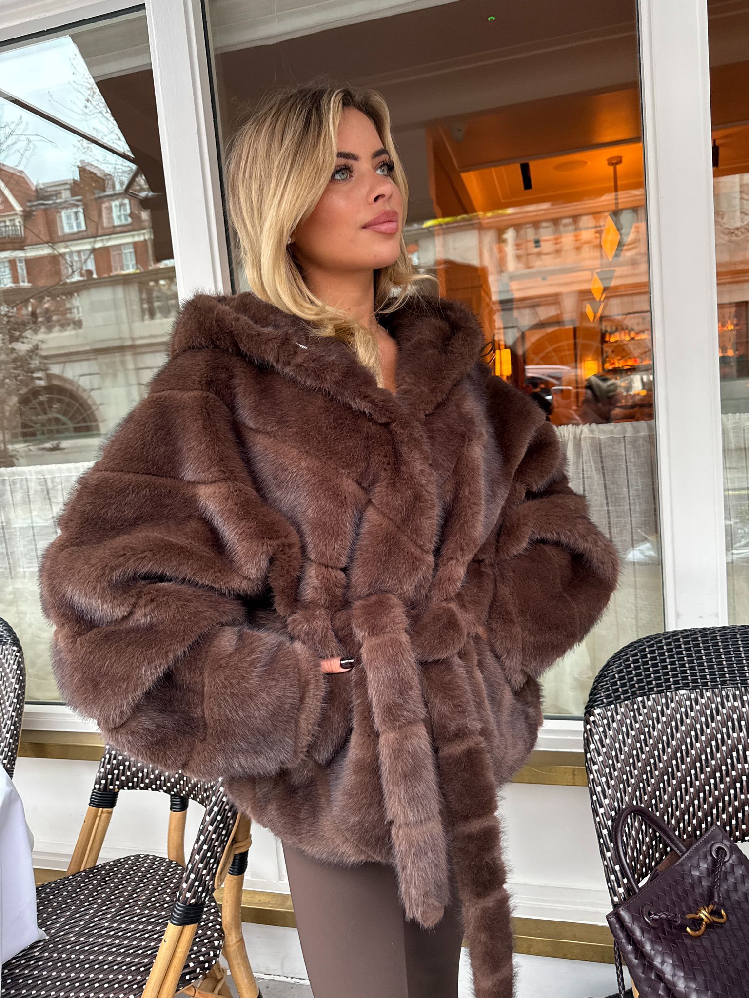 Luxury belt Faux Fur Coat - chocolate