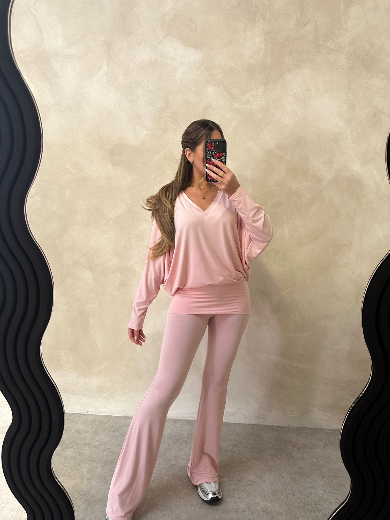 V Neck Two Piece Loungeset - baby pink