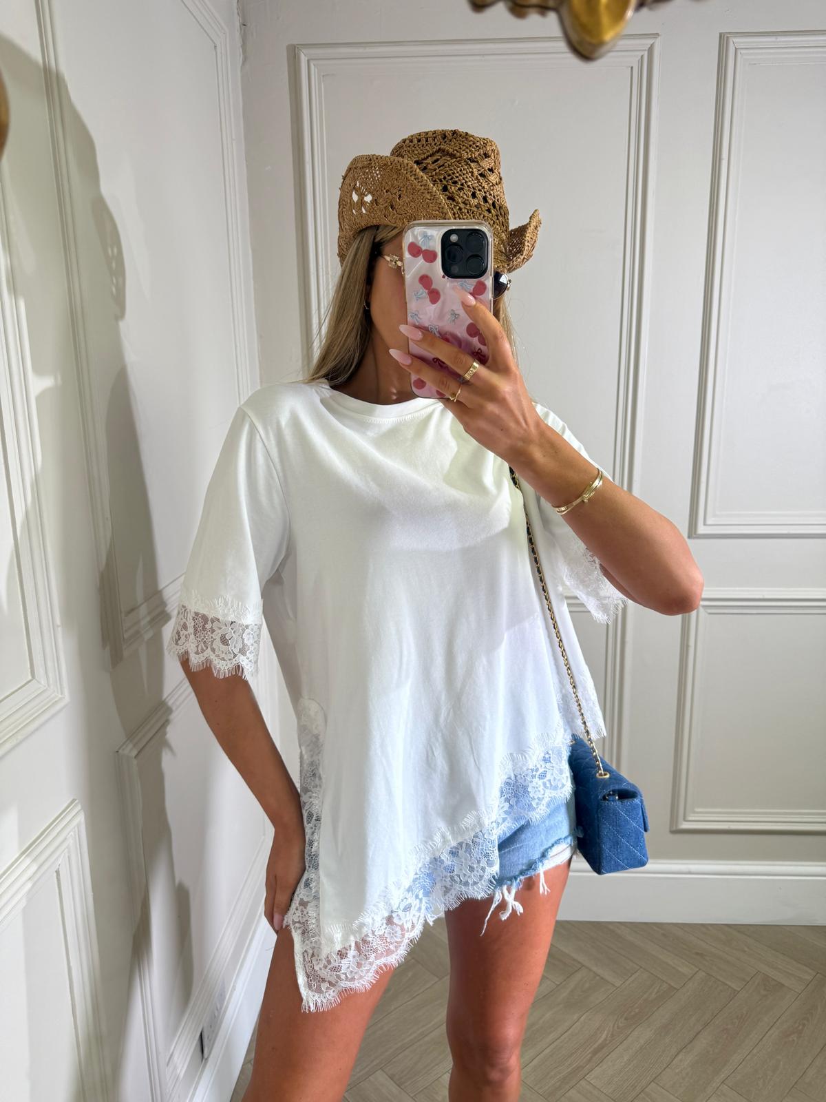Lace asymmetric Tshirt - white