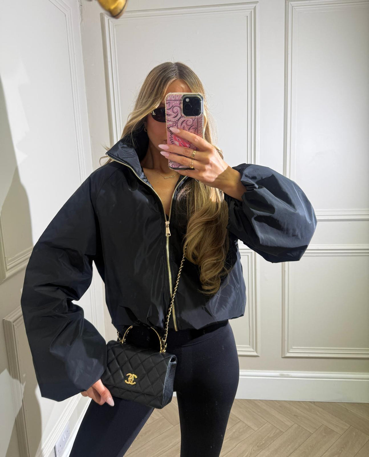 Gold zip jacket - black